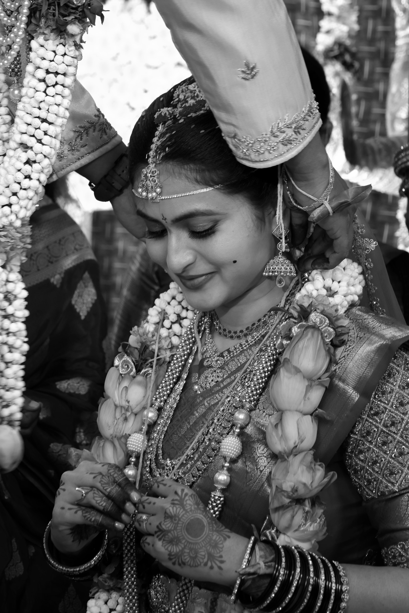 Bridal jewelry moment